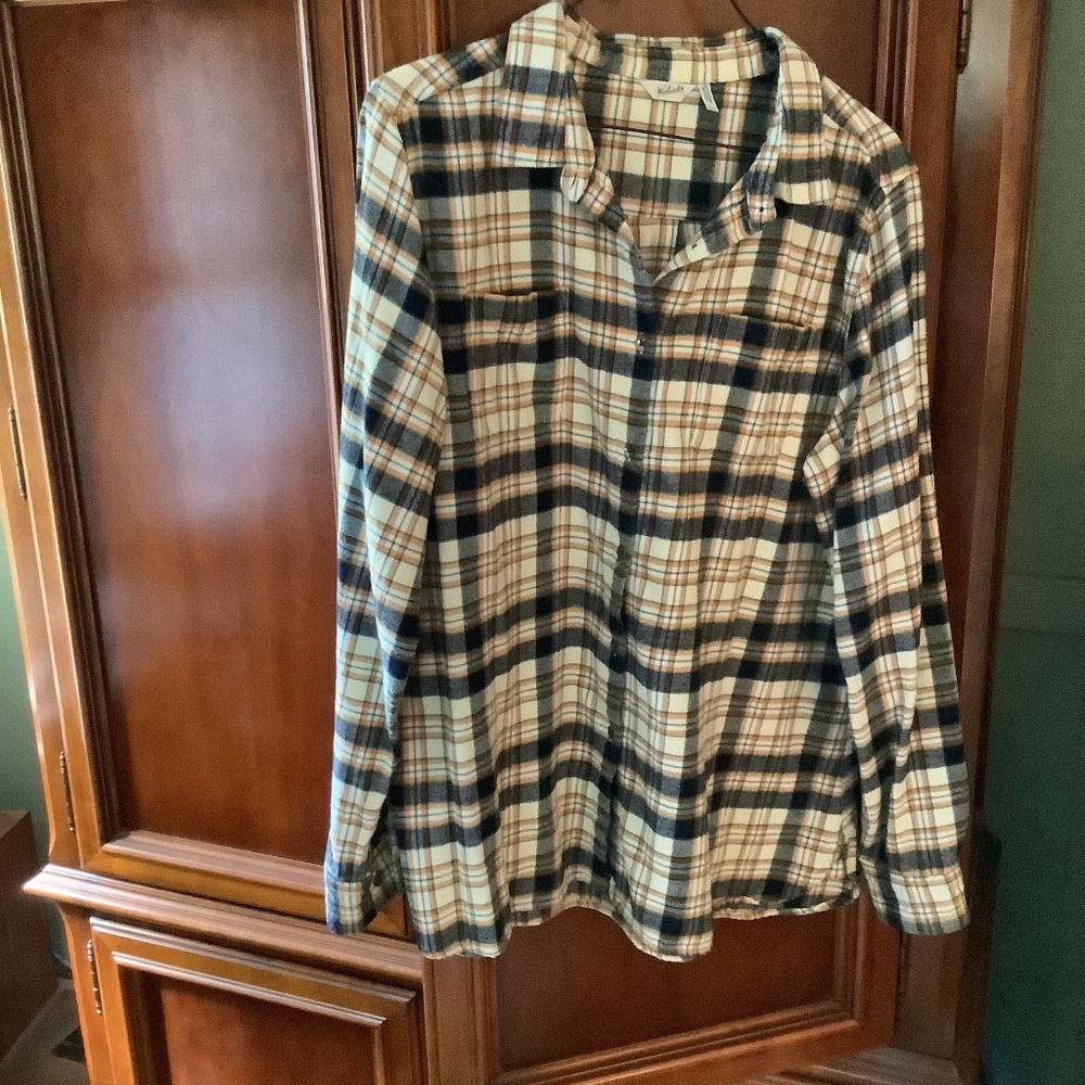 Woolrich women’s flannel shirt size XL